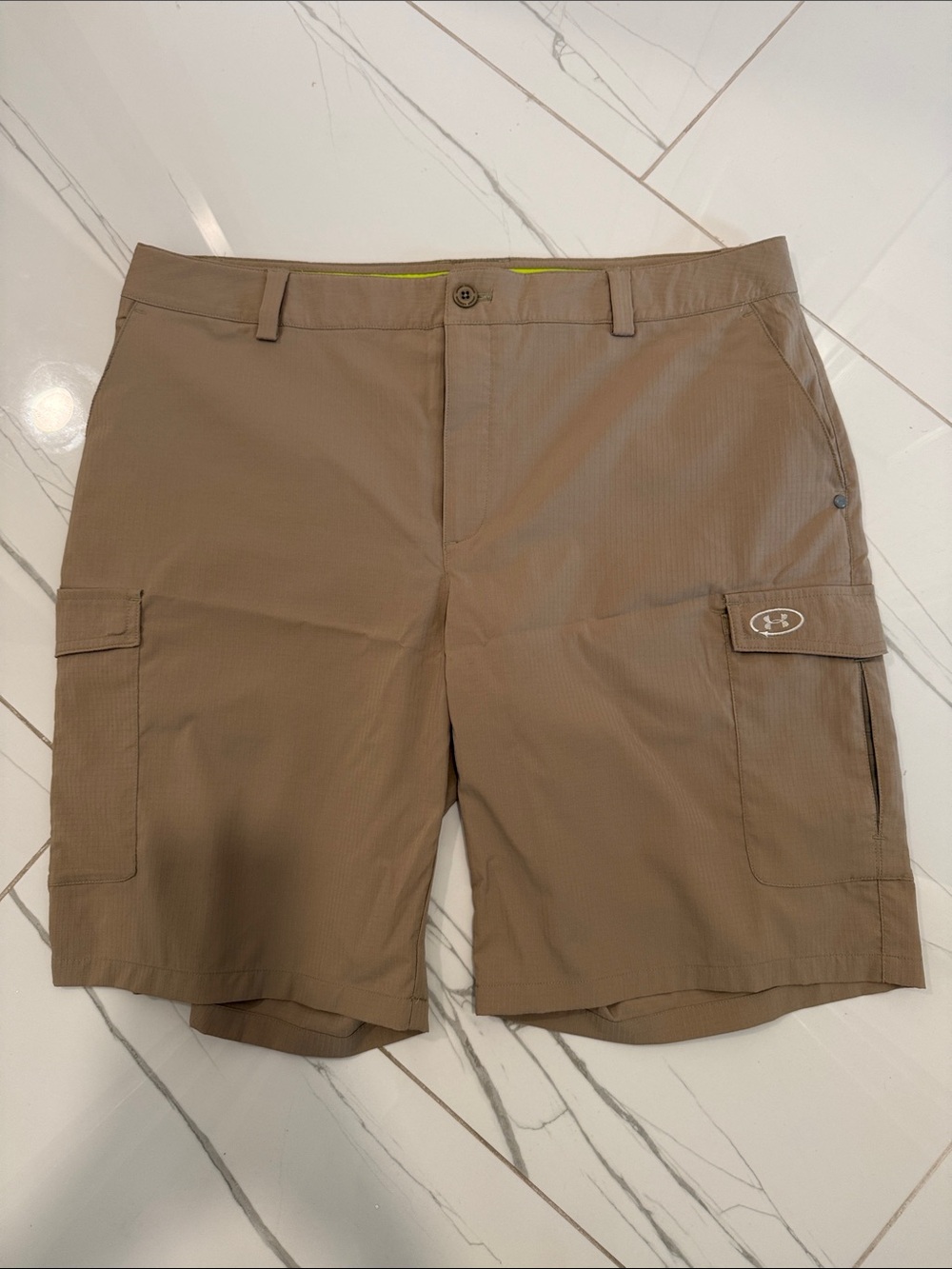 Under Armour Men's Cargo Shorts - Khaki Brown golf